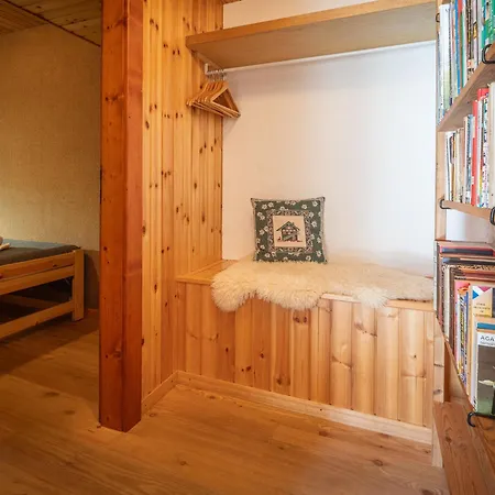 Apartment Le Meleze By Interhome